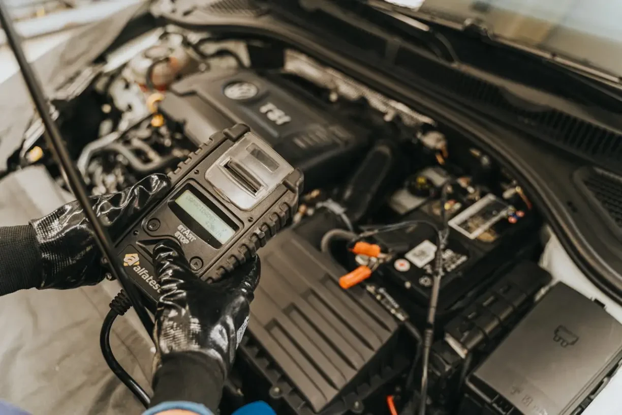 Engine diagnostic scan being performed to identify ongoing mechanical defects